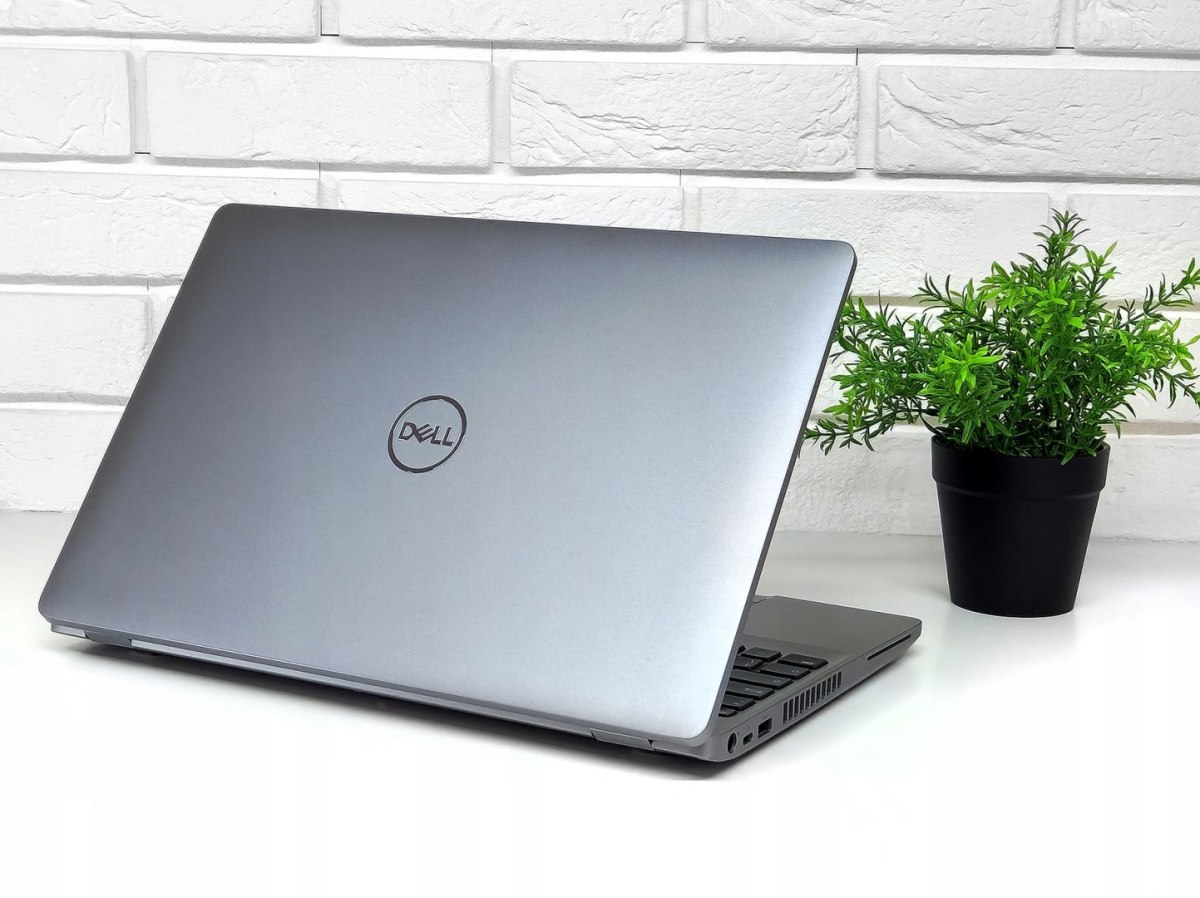 Dell Latitude 5511 realne zdjęcia wybranego egzemplarza